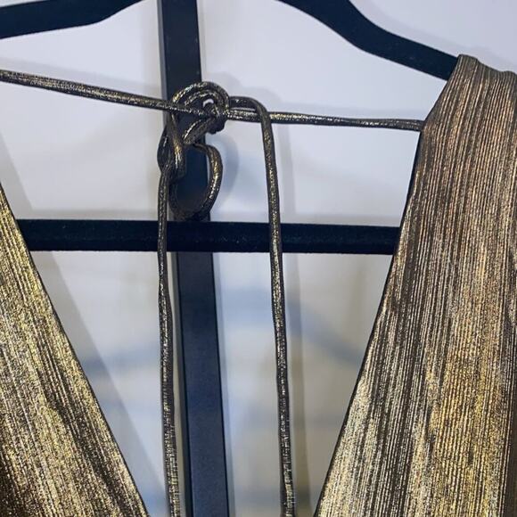 Forever 21 Sleeveless Bodysuit - Picture 7 of 8